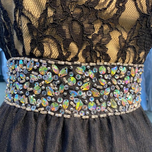 JOSH & JAZZ SHORT STYLE DRESS - Picture 2 of 6